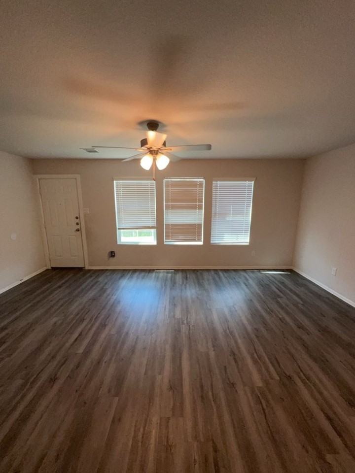 509 Hines Ave - Photo 3 of 6