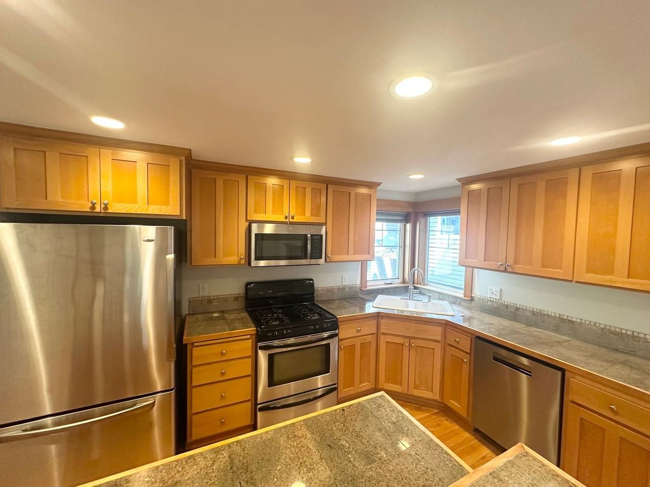 9312B Stone Ave N - Photo 2 of 24