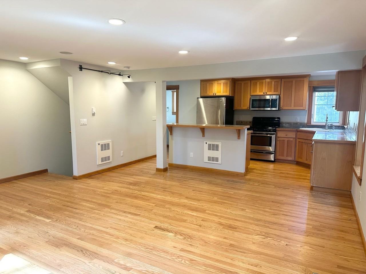 9312B Stone Ave N - Photo 6 of 24