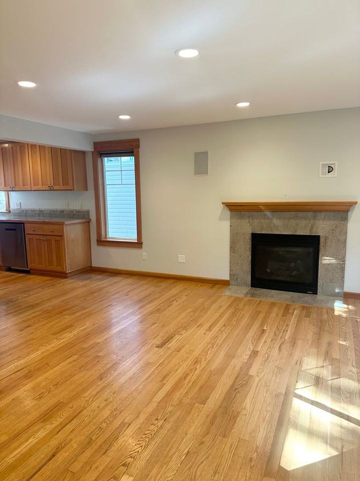 9312B Stone Ave N - Photo 7 of 24