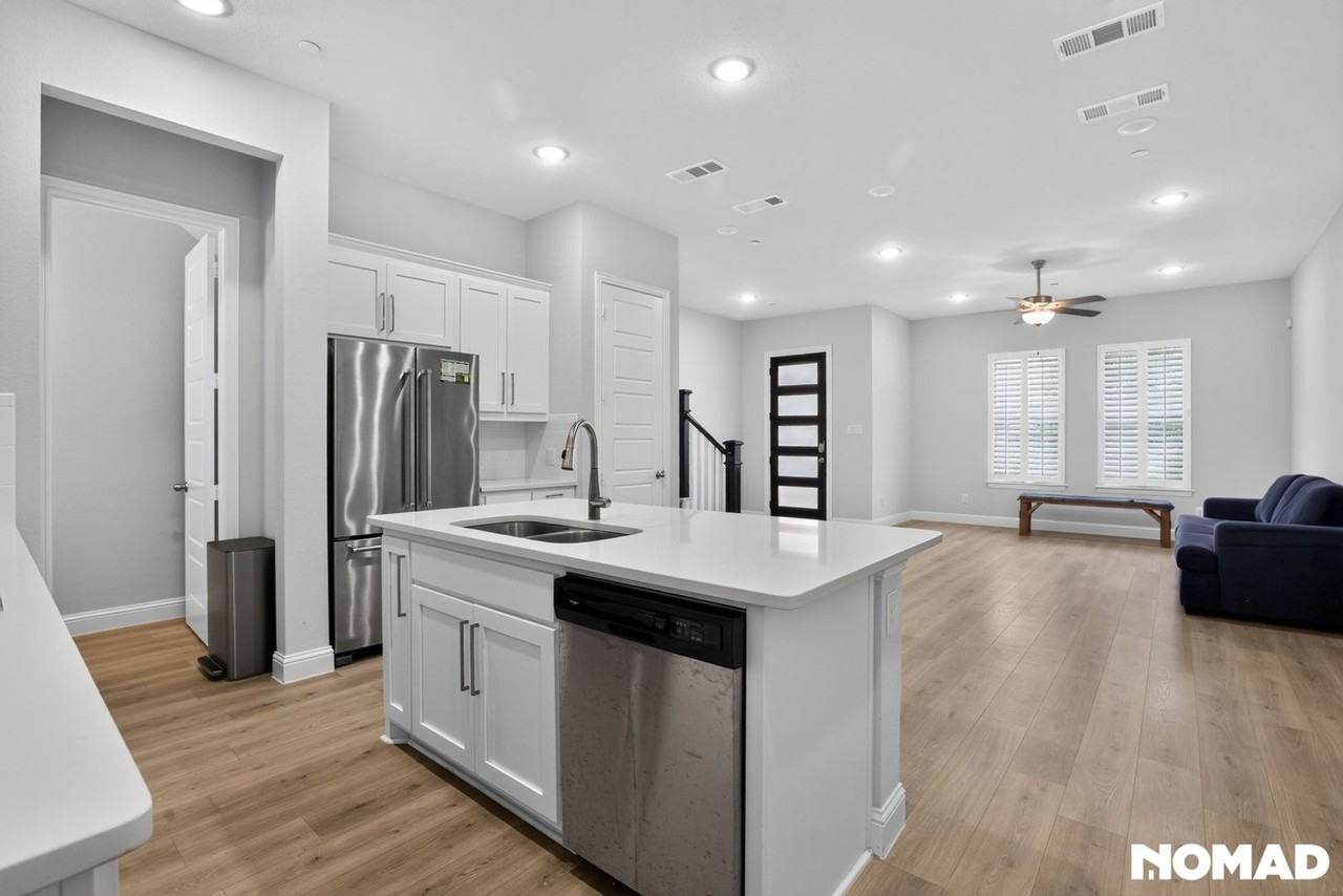 12990 12990 Ojha St - Photo 5 of 25
