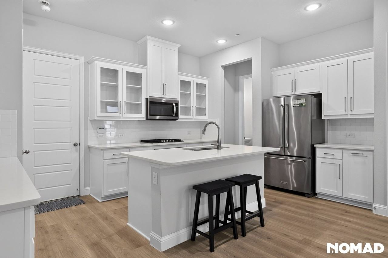 12990 12990 Ojha St - Photo 3 of 25