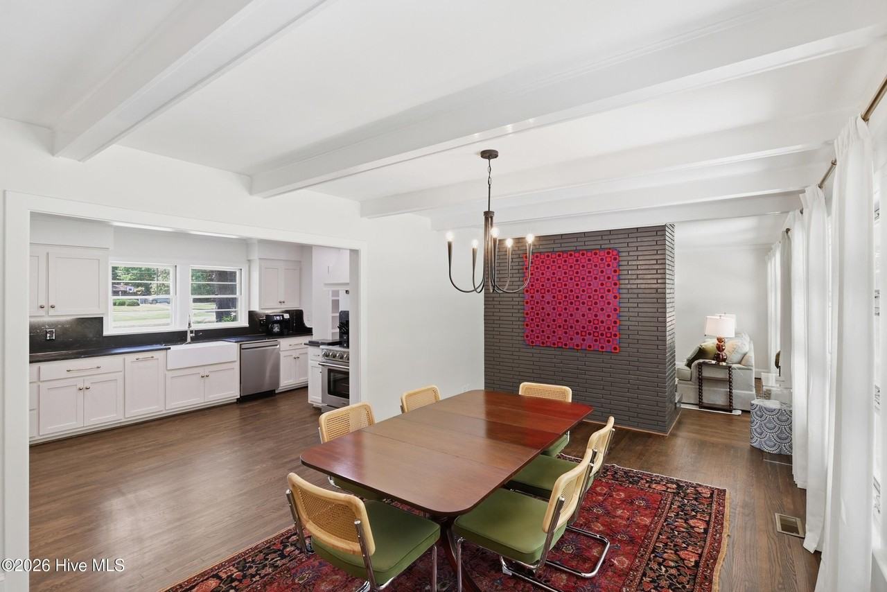 105 Bunn Ave - Photo 7 of 33