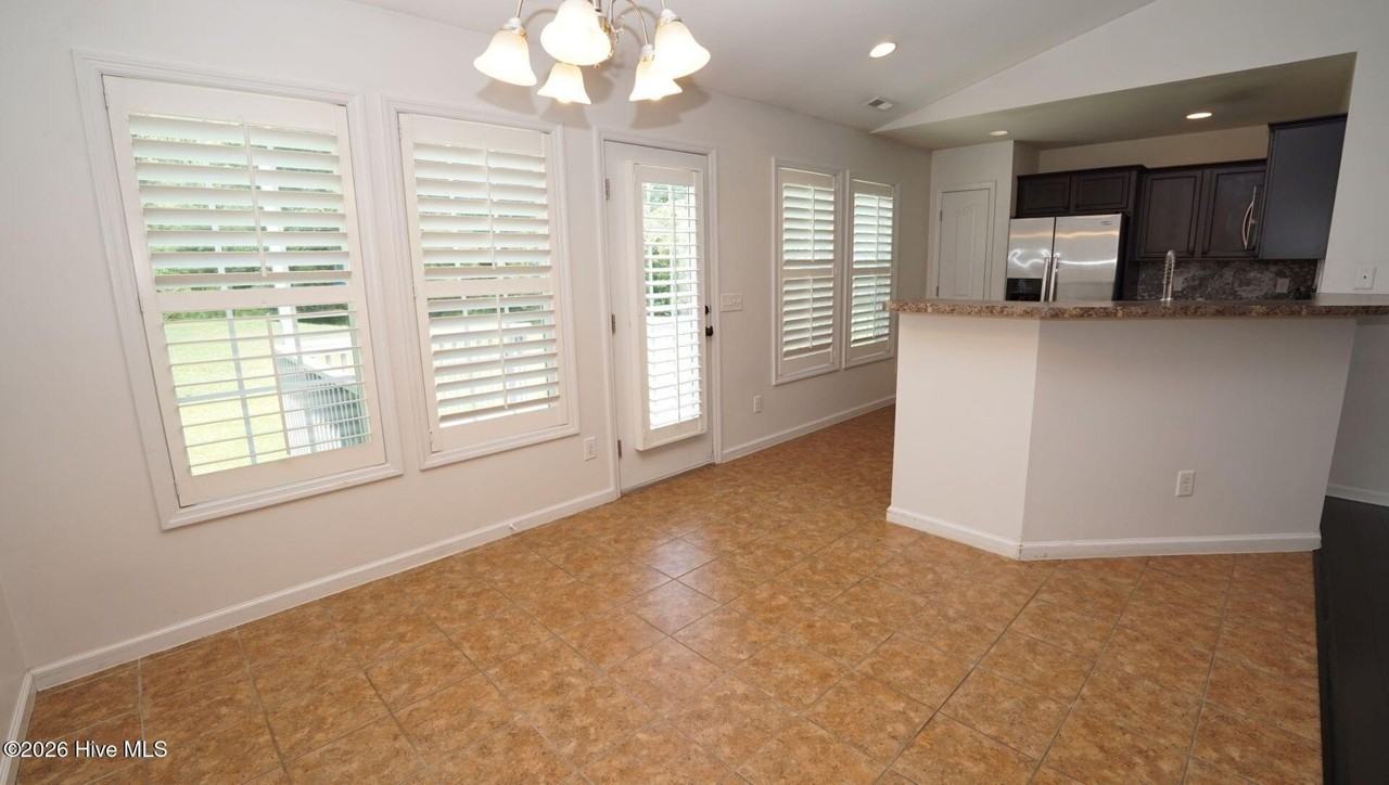 106 Farmgate Dr - Photo 5 of 24