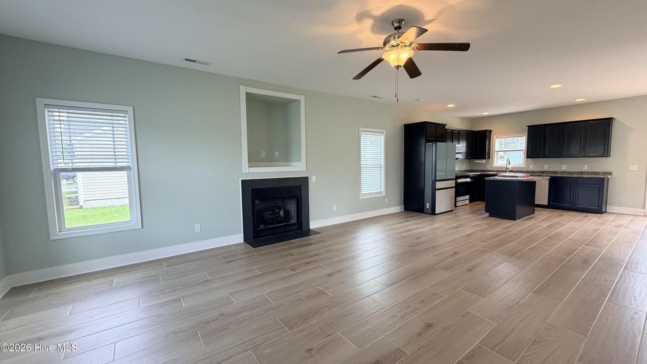 218 Long Neck Dr - Photo 3 of 25