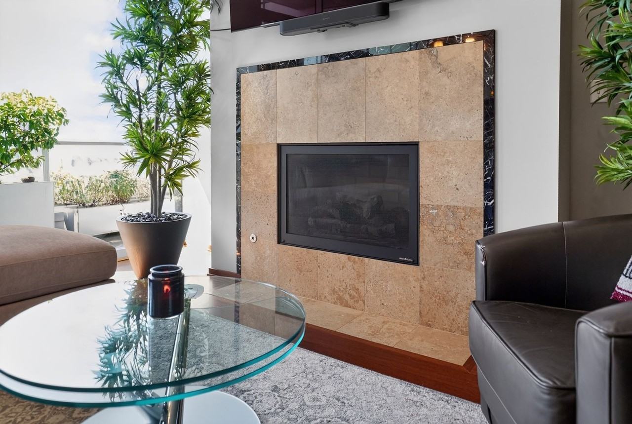 1221 Sw 10th Ave - Photo 4 of 27