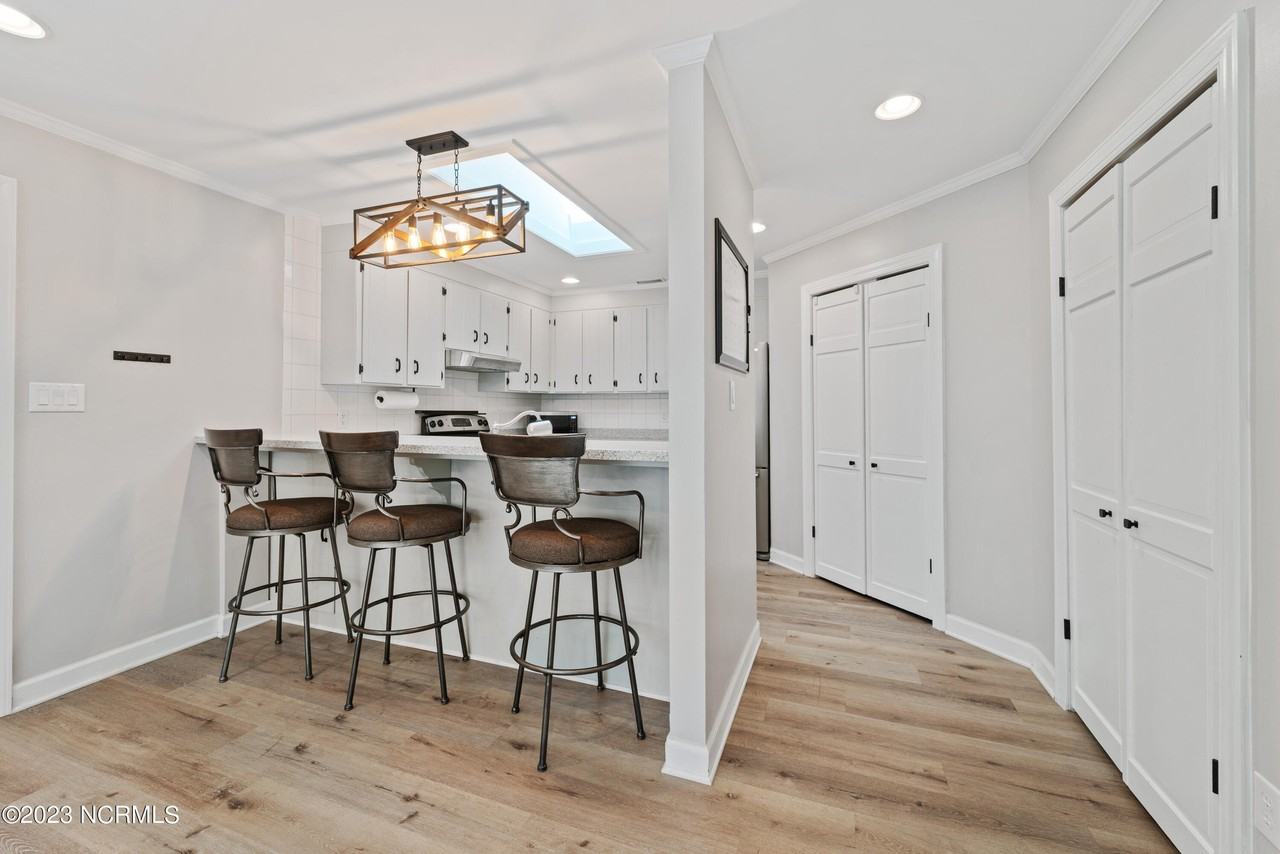 420 Ridge Rd - Photo 6 of 21