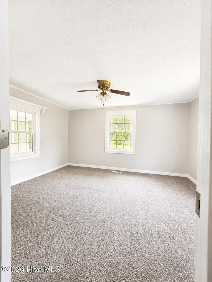 2914 Ulm Rd - Photo 3 of 10