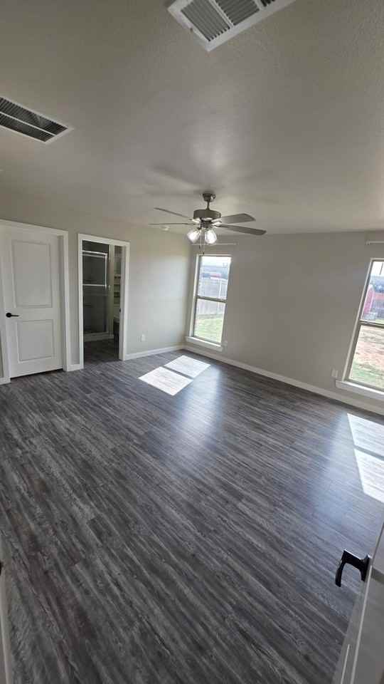 7009 Athens St - Photo 6 of 16