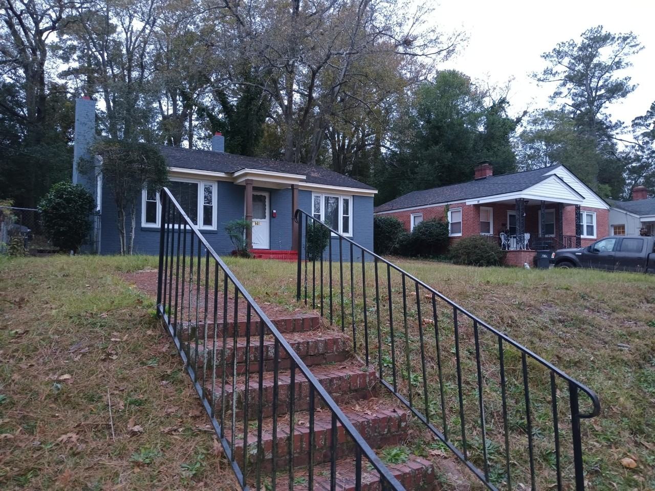 2602 Hazel St - Photo 2 of 12