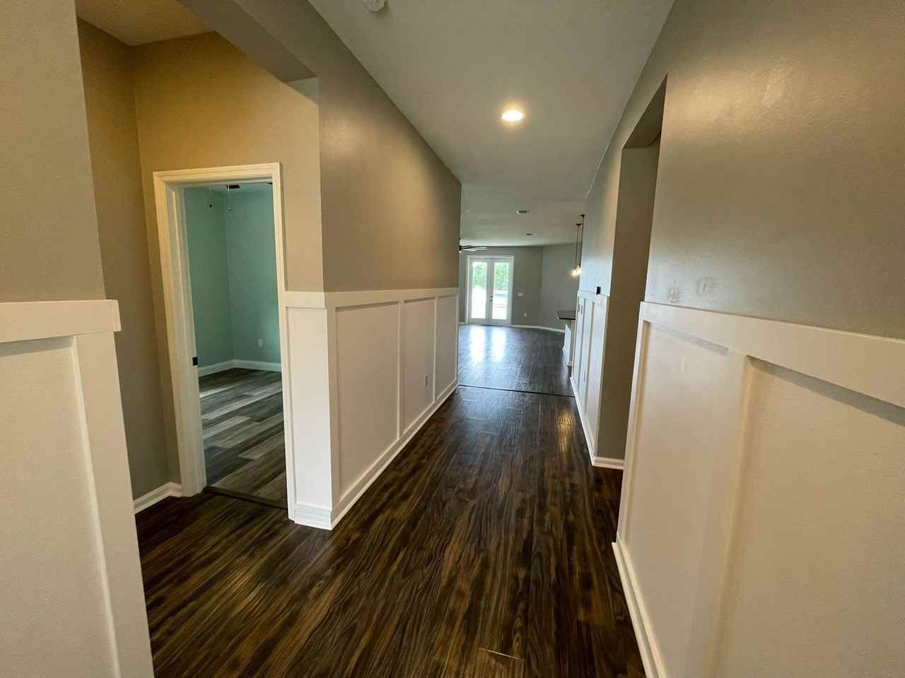 465 Tuscany Chase Dr - Photo 3 of 50