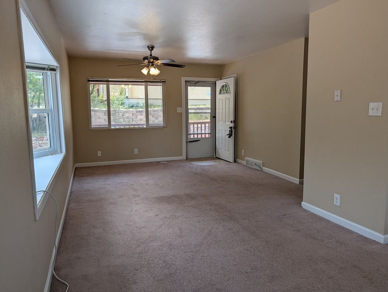 Eleventh St 506 S. - Photo 5 of 29
