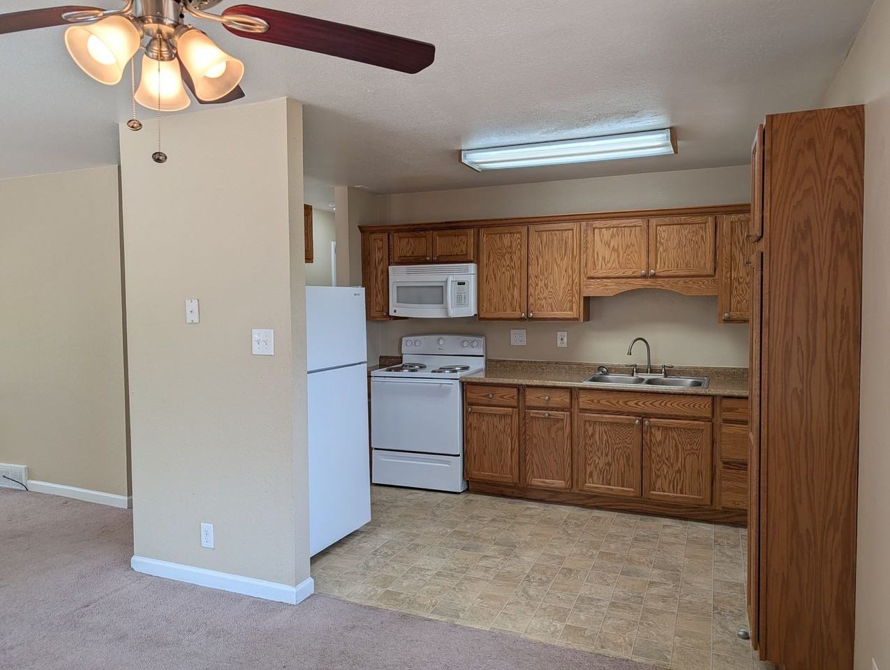 Eleventh St 506 S. - Photo 7 of 29