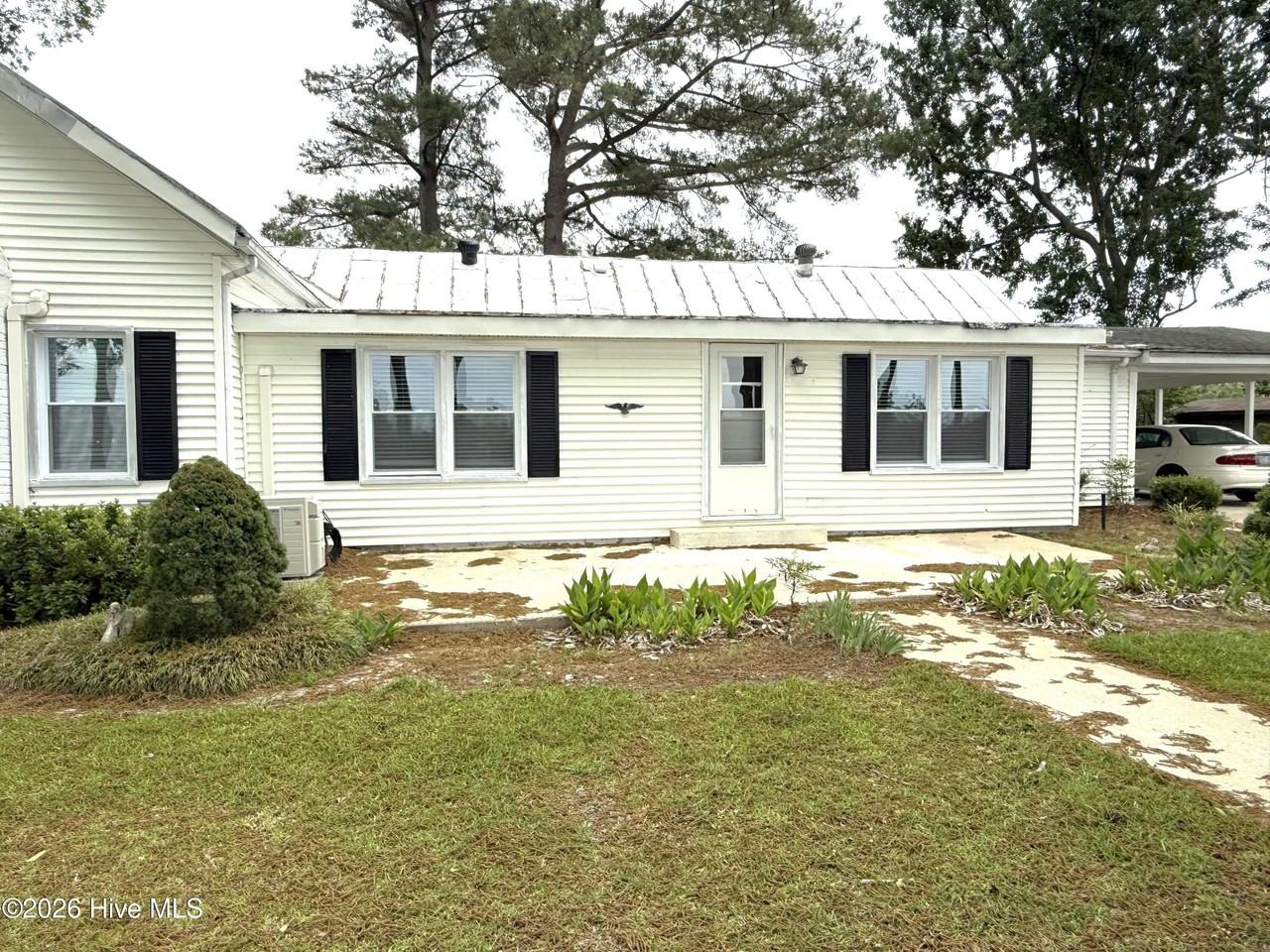 1300 Worthington Rd - Photo 2 of 15