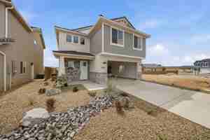 featured image of 946 E Malibu Dr