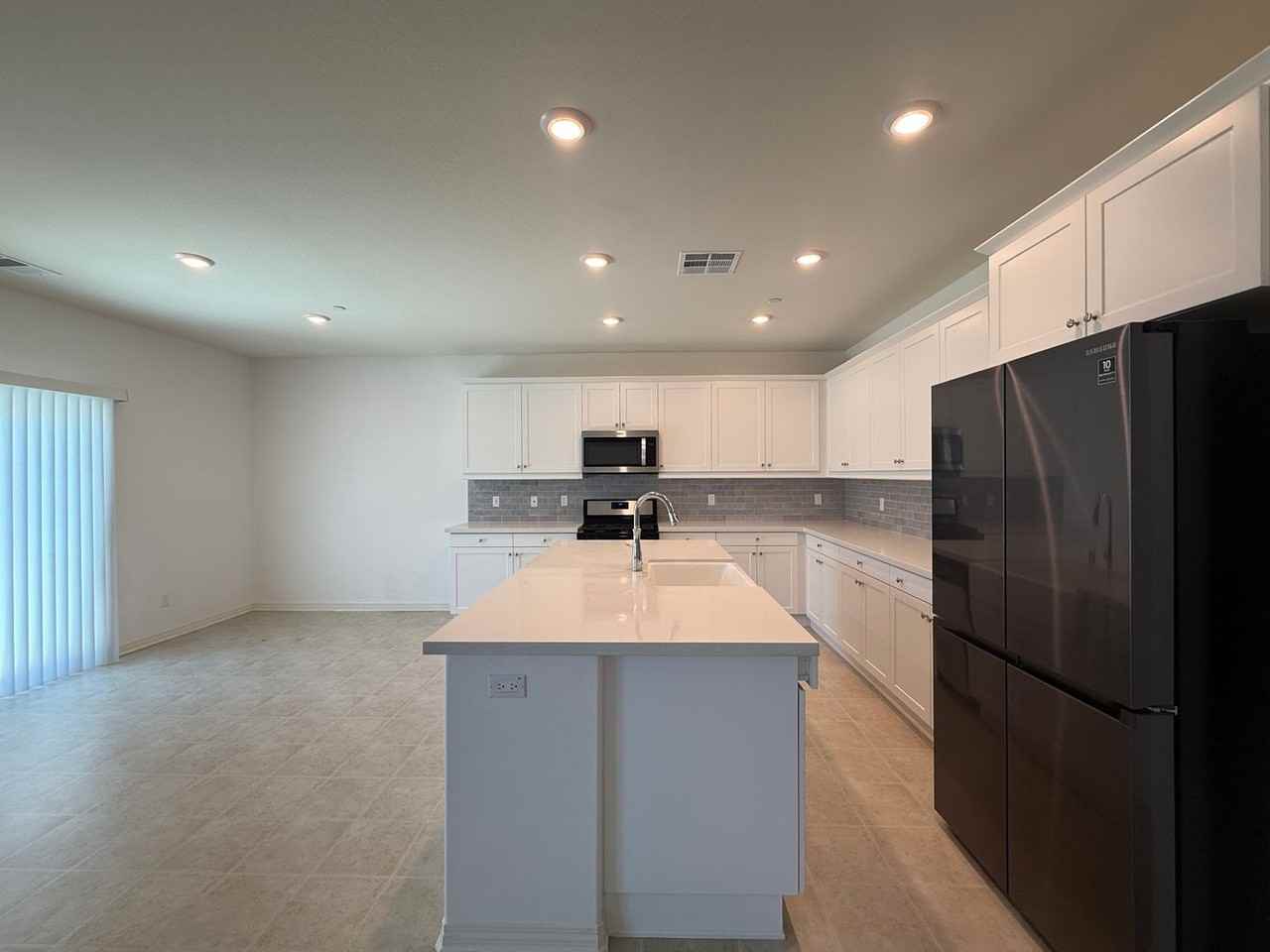 3918 Westbrook Ave - Photo 6 of 24