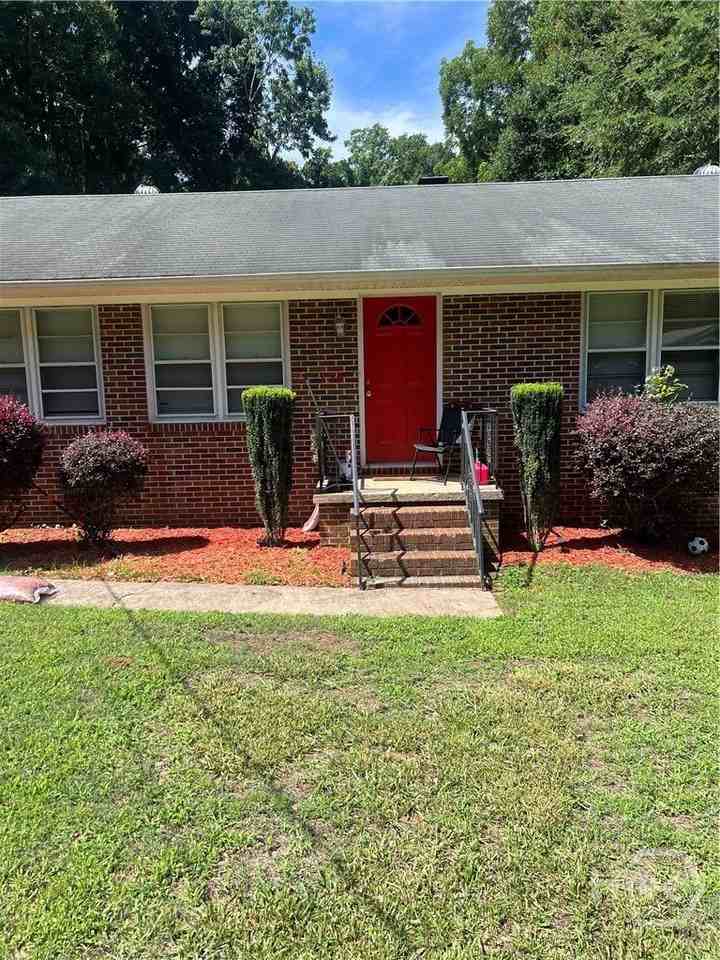 120 Mcleroy Dr - Photo 2 of 12