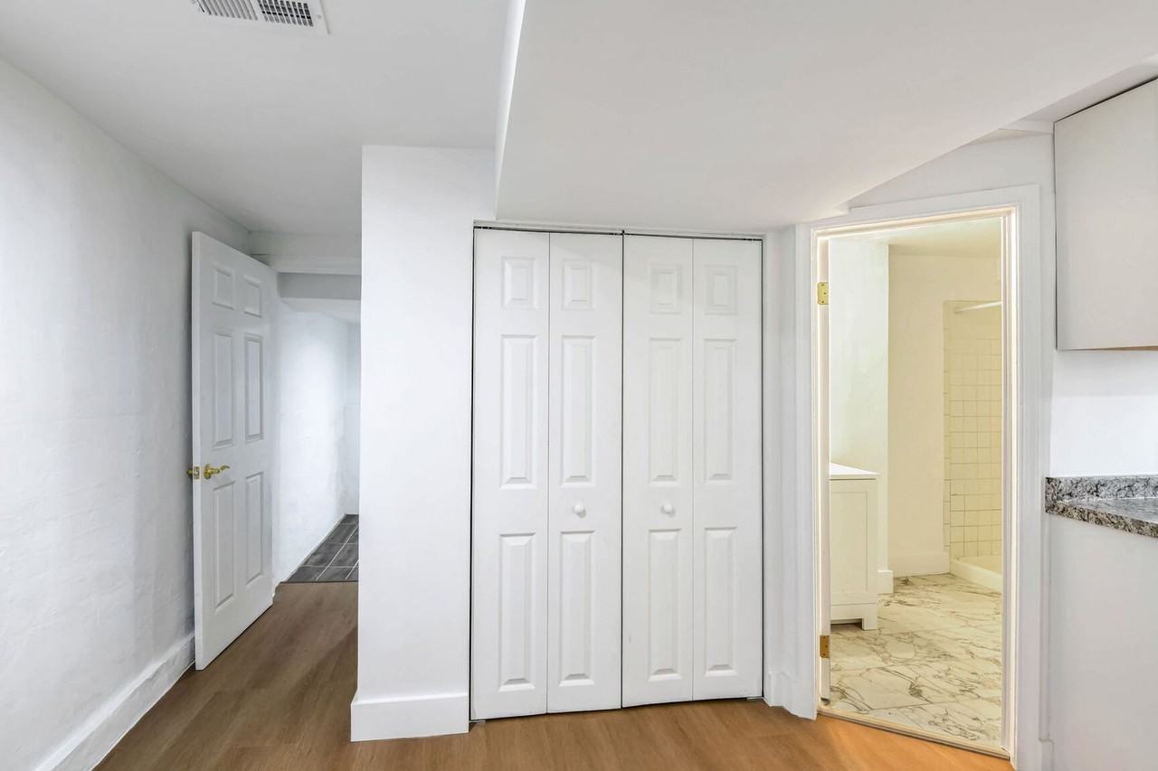 648 Keefer Pl Nw #LL - Photo 6 of 18