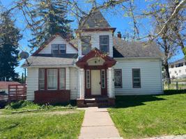 featured image of 322 College Ave