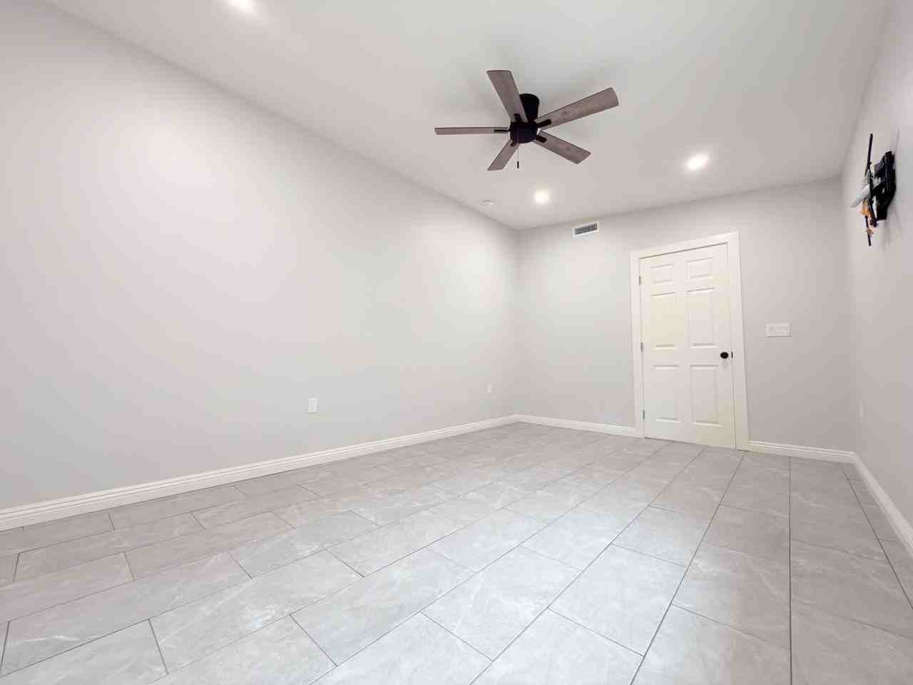 6713 Goodland Ave - Photo 7 of 14