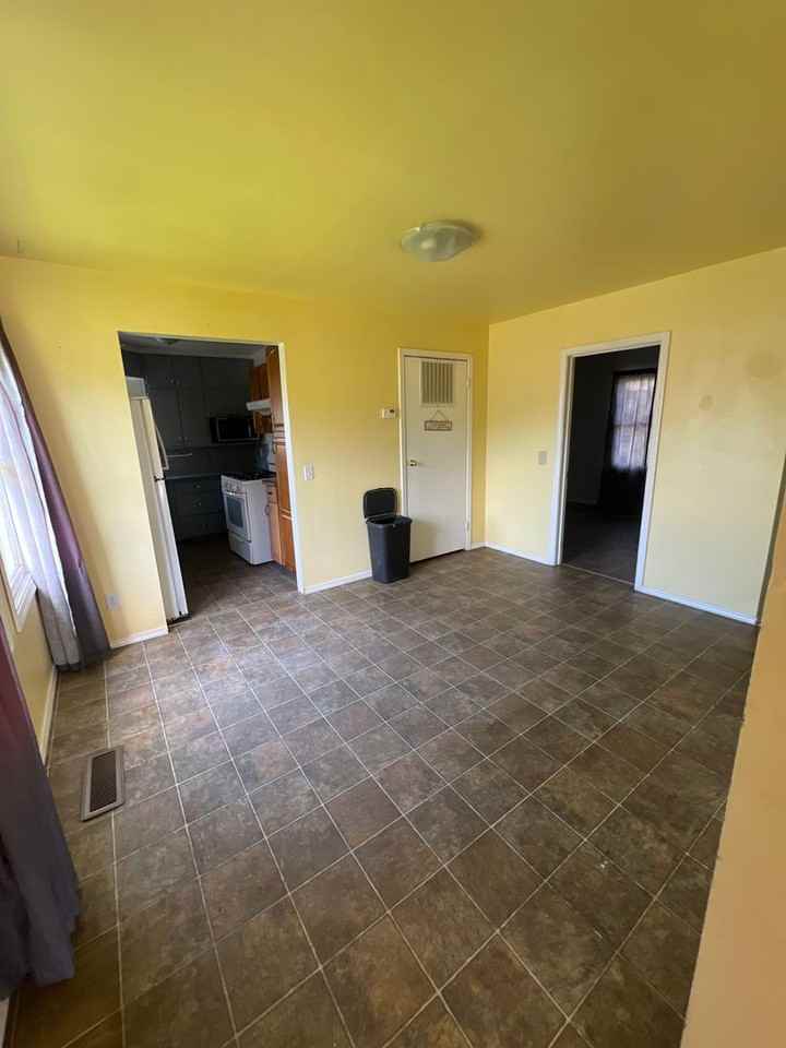 2421 Central Avenue - Photo 7 of 23