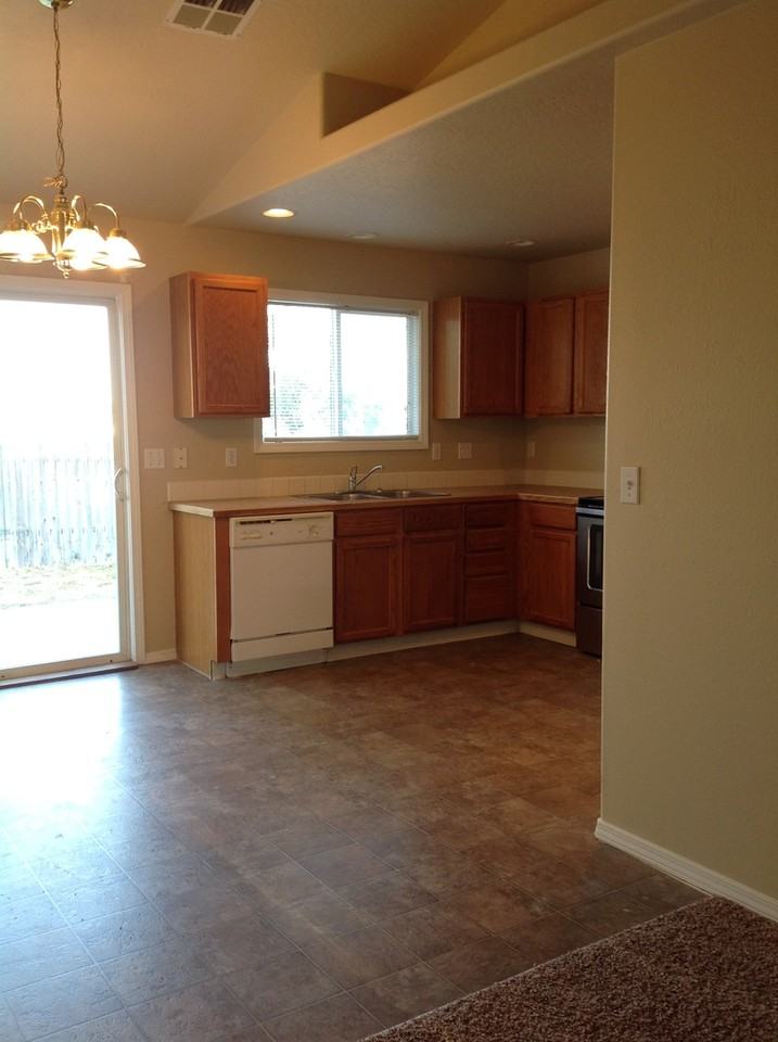 3667 N Bottle Brush Ave - Photo 3 of 28
