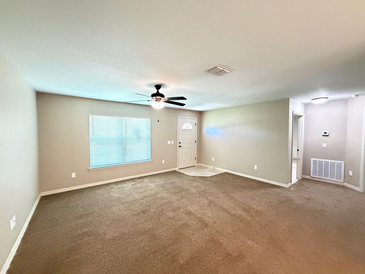2209 Sw 156th Loop - Photo 2 of 21