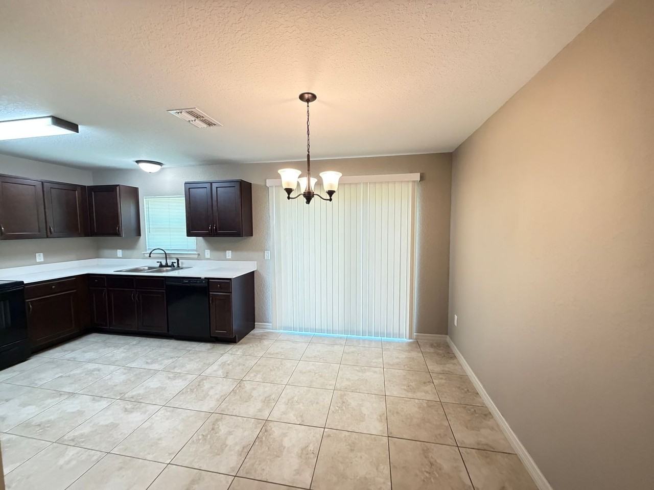 2209 Sw 156th Loop - Photo 4 of 21