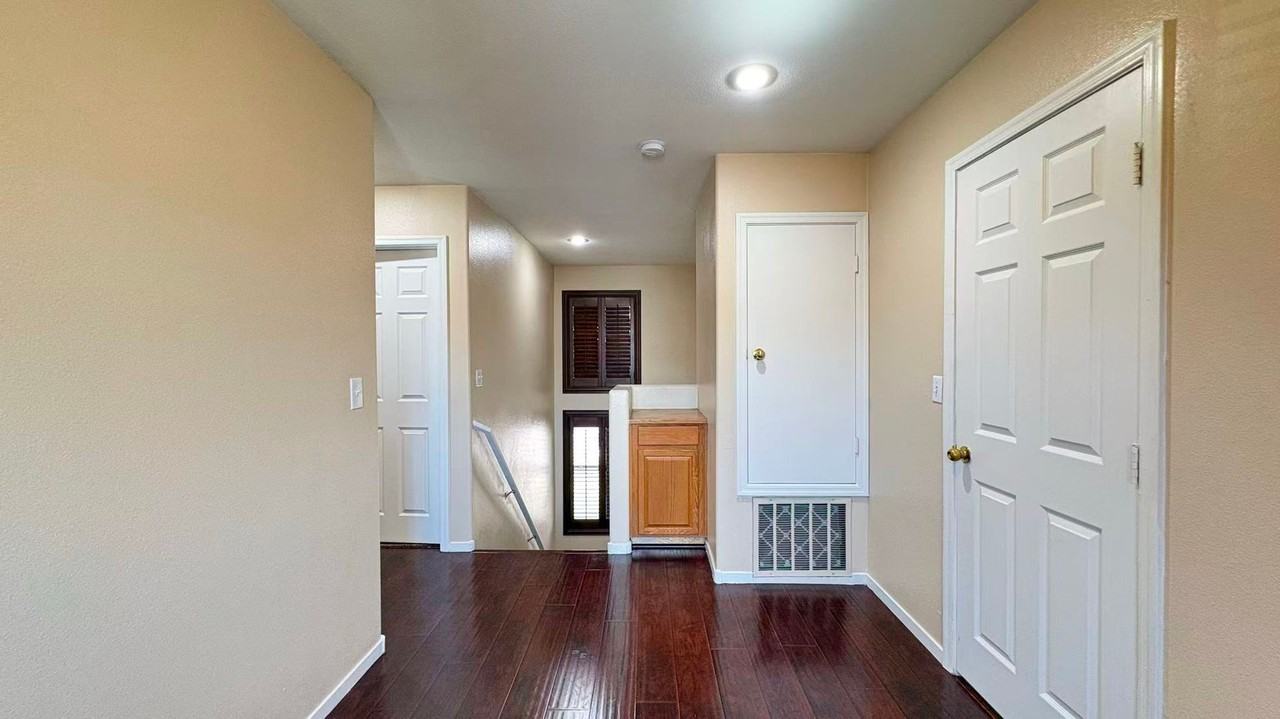2684 Heathrow St - Photo 7 of 21