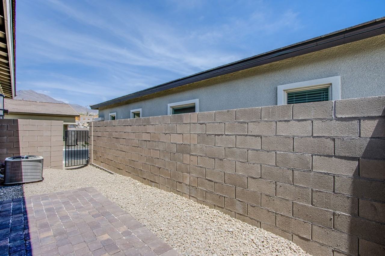 928 Allister Fields Ln - Photo 2 of 42