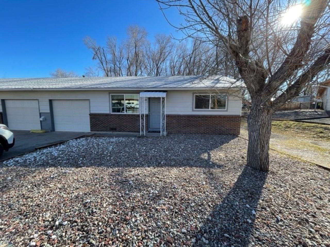 444 Sandia Dr - Photo 2 of 46