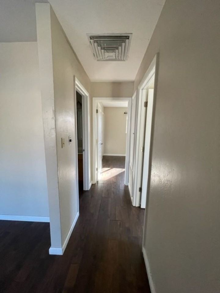 444 Sandia Dr - Photo 7 of 46