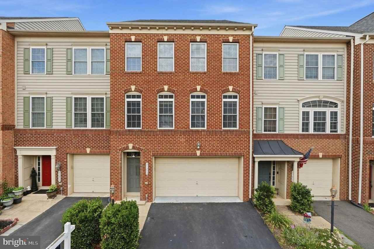 21253 Park Grove Ter - Photo 2 of 48