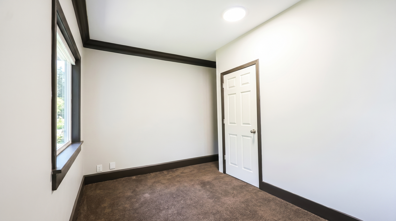 13205 Horner Ave - Photo 4 of 18