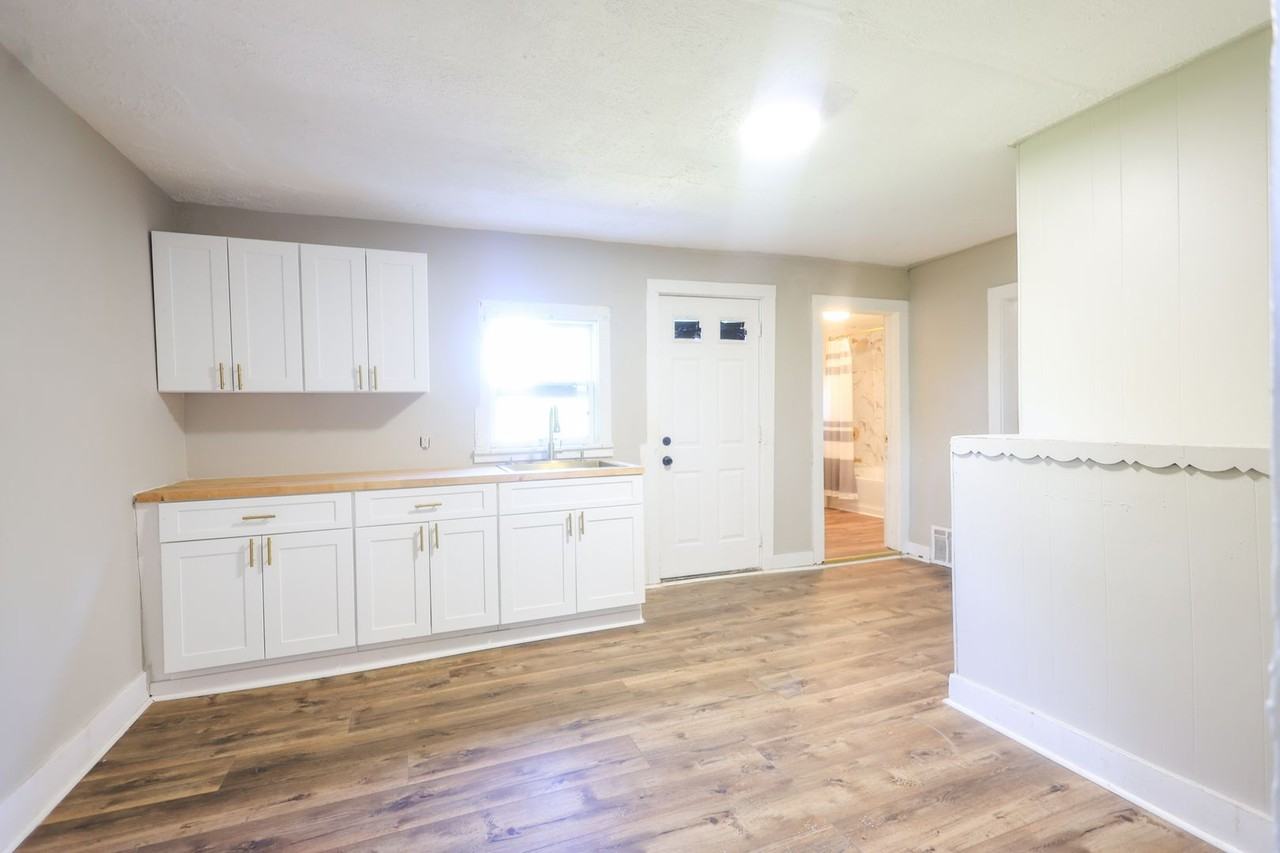 7612 Colgate Ave - Photo 5 of 15