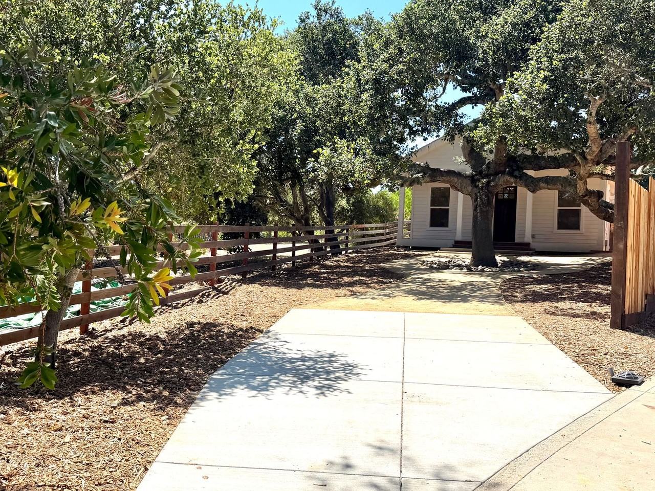 23510 Cava Cir - Photo 7 of 33
