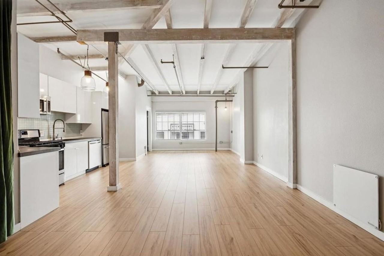 958 28th St - Photo 3 of 23