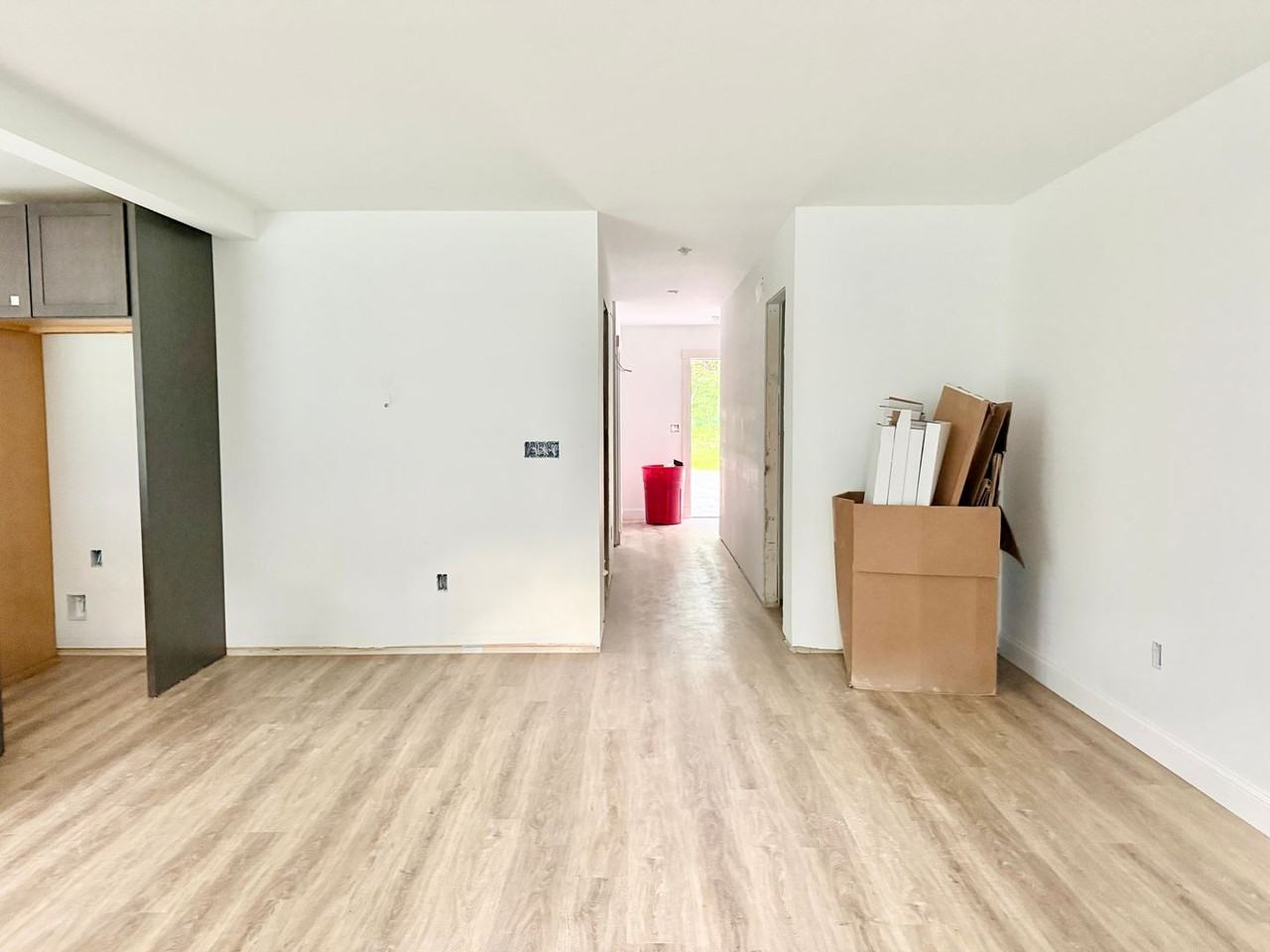 192 Center Rd - Photo 6 of 44