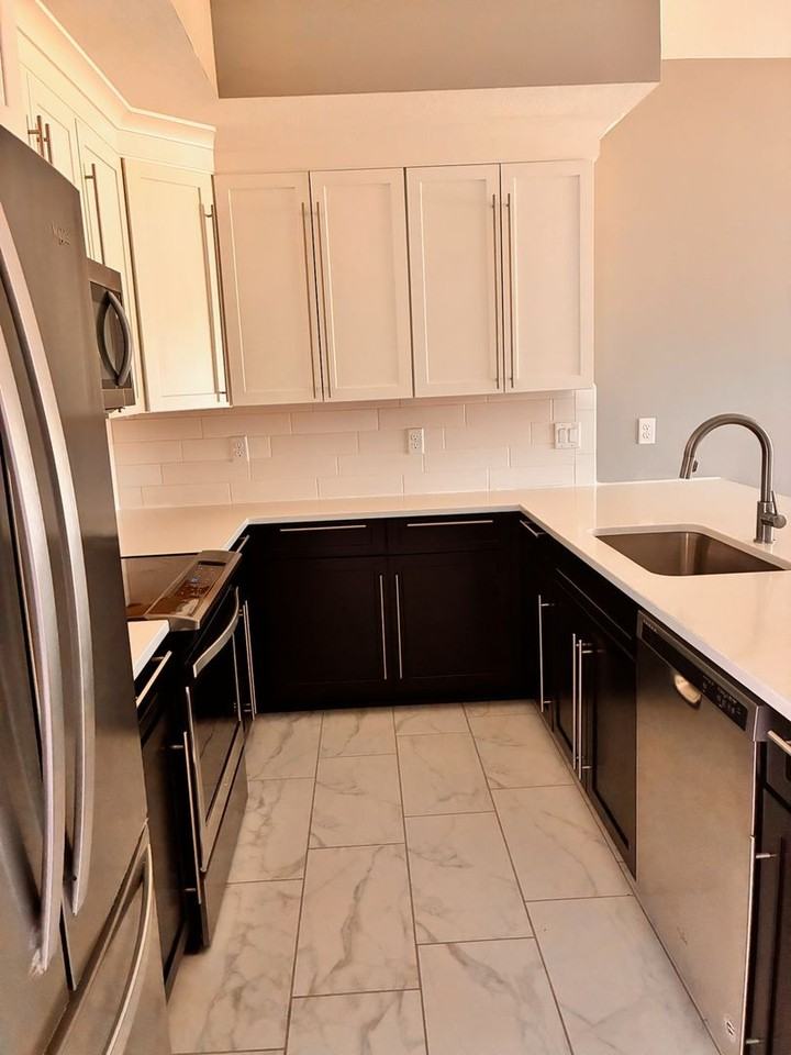 750 Se Westown Pkwy - Photo 4 of 37