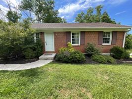 featured image of 1139 Ardmore Dr #1