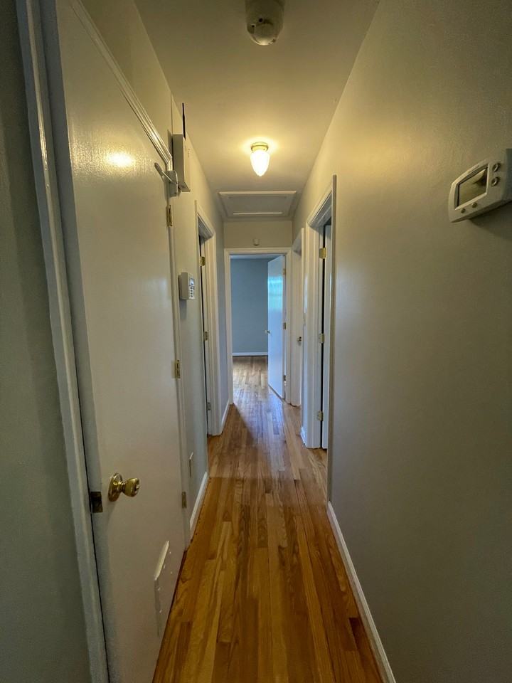 1139 Ardmore Dr #1 - Photo 5 of 17