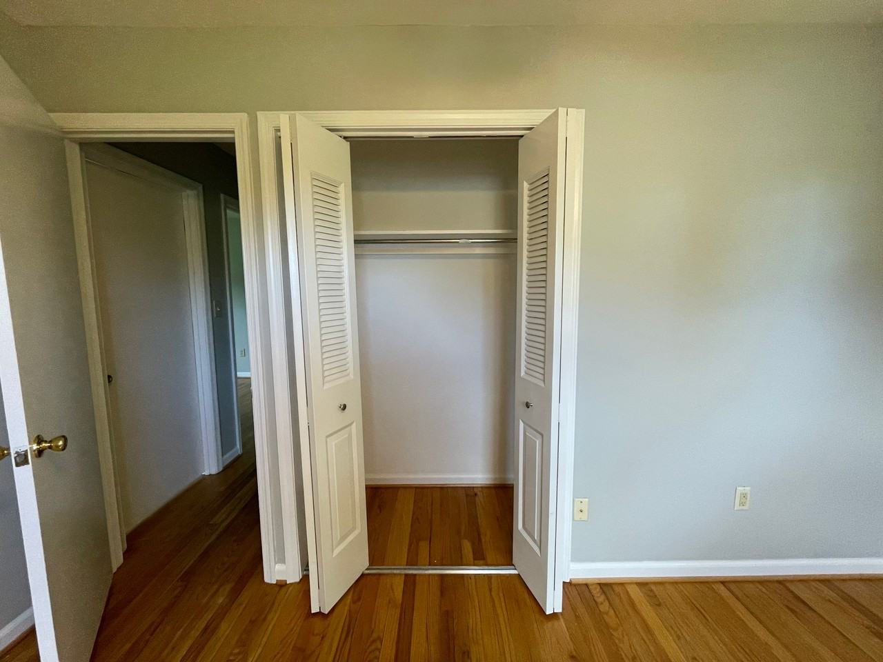 1139 Ardmore Dr #1 - Photo 7 of 17