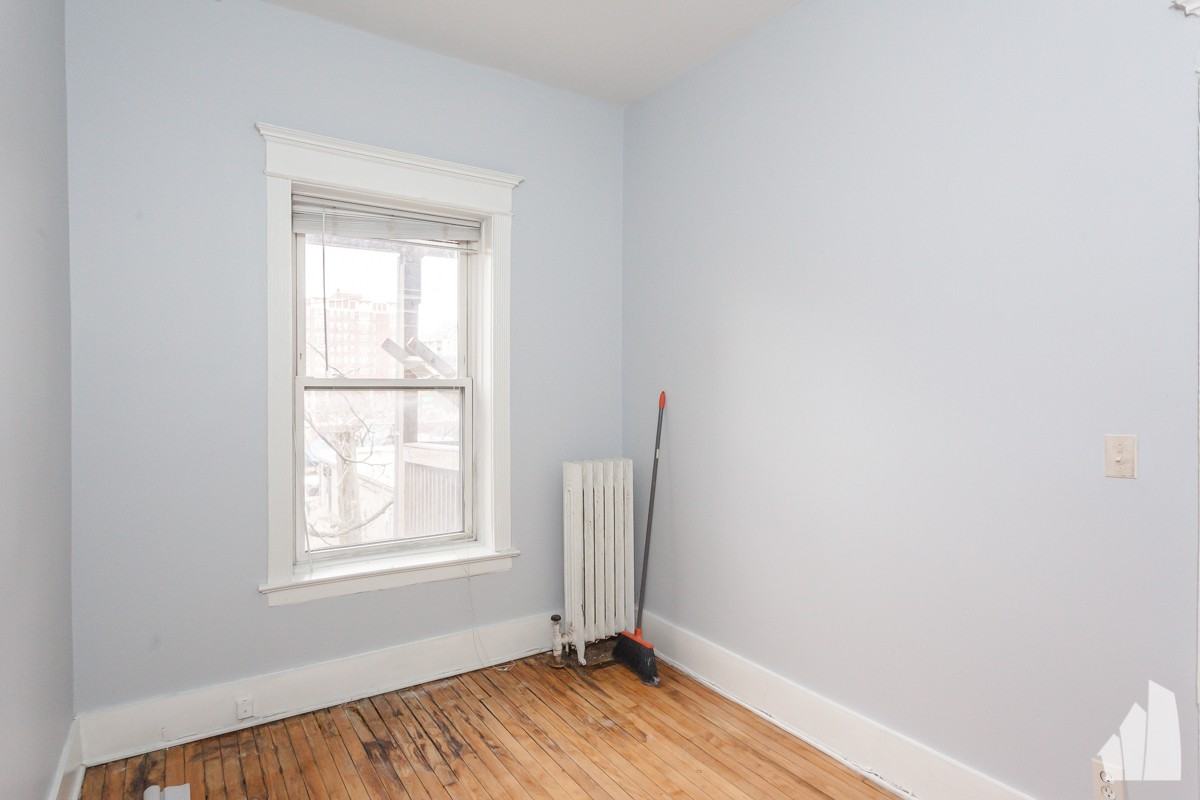 941 W Windsor Ave #3 - Photo 7 of 21