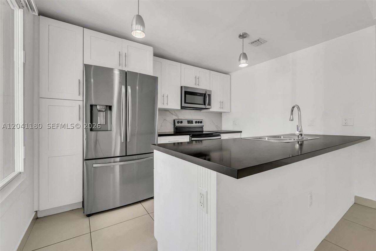 25871 Sw 139th Ct #25871 - Photo 6 of 36