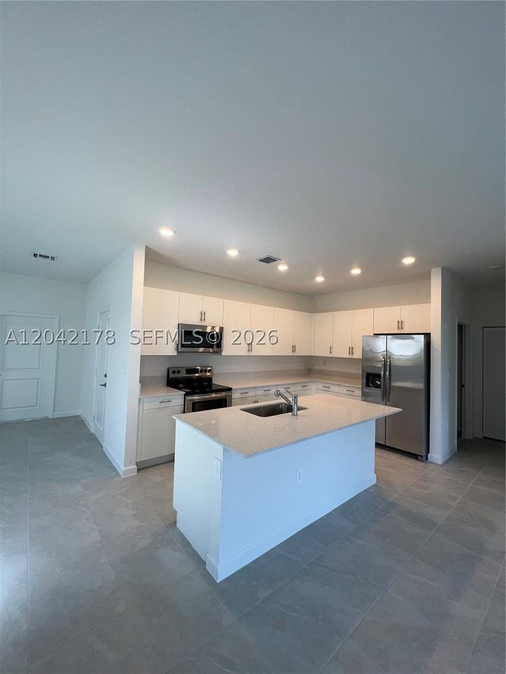11936 Sw 240th St #0 - Photo 4 of 25
