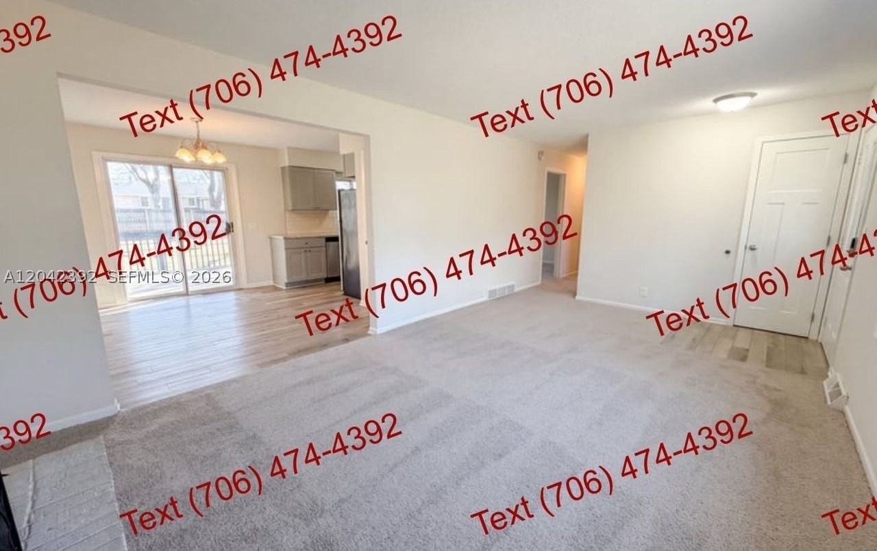 405 Nw Concord Dr - Photo 5 of 13