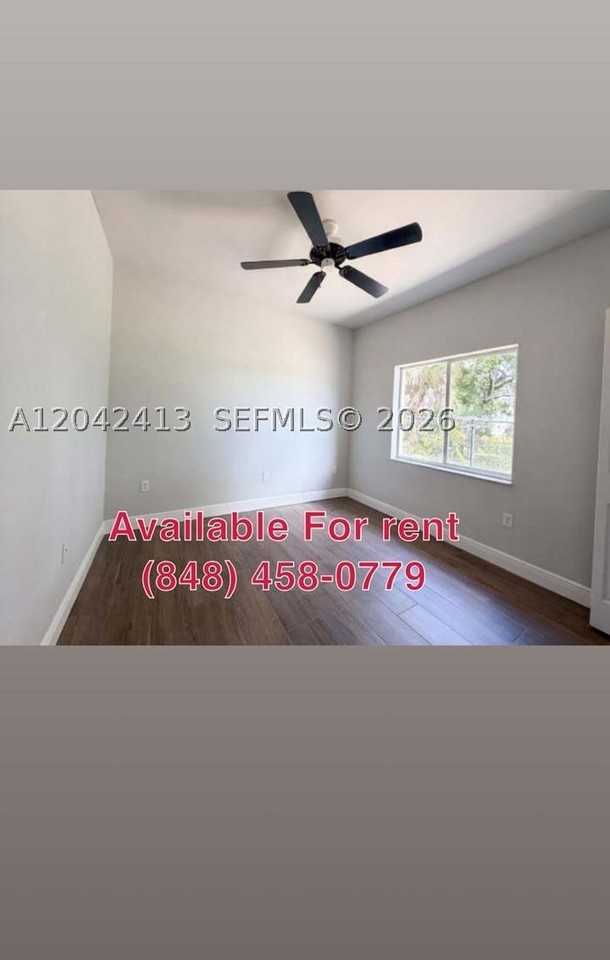 1713 Ne 20th Ave - Photo 5 of 12