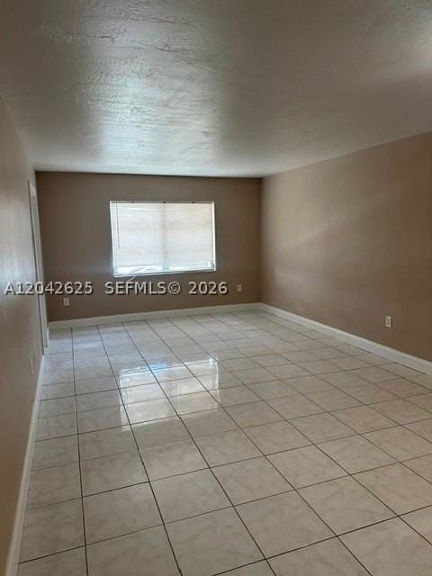 251 Ne 187th St #809 - Photo 3 of 5