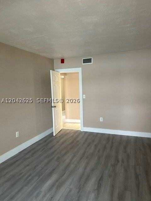251 Ne 187th St #809 - Photo 4 of 5