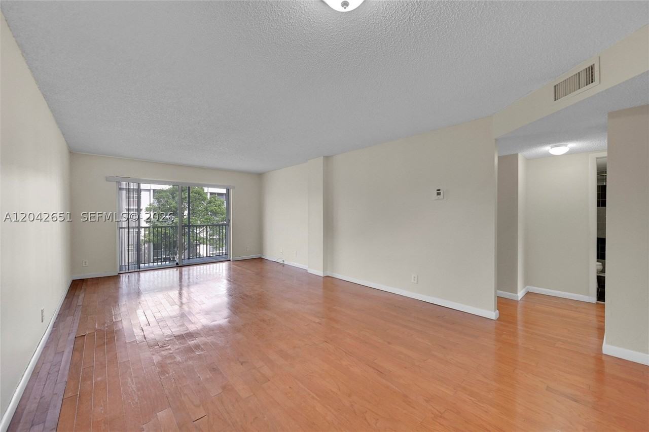 1200 Nw 87th Ave #410 - Photo 5 of 29